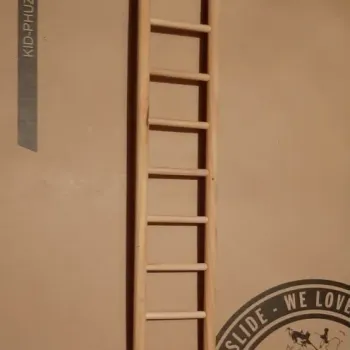 Žebřík pro papoušky